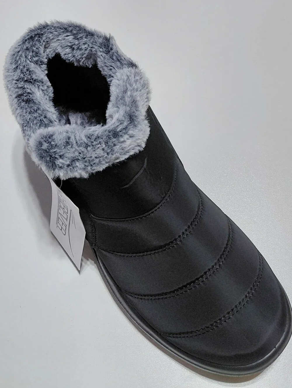 SHIBEVER Women's Black  Slip On  Fur Lined Warm Ankle Boot Size 42
